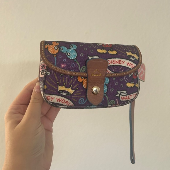 Dooney & Bourke Disney Parks Wristlet, RARE Purple Sketch Pattern - Picture 12 of 13